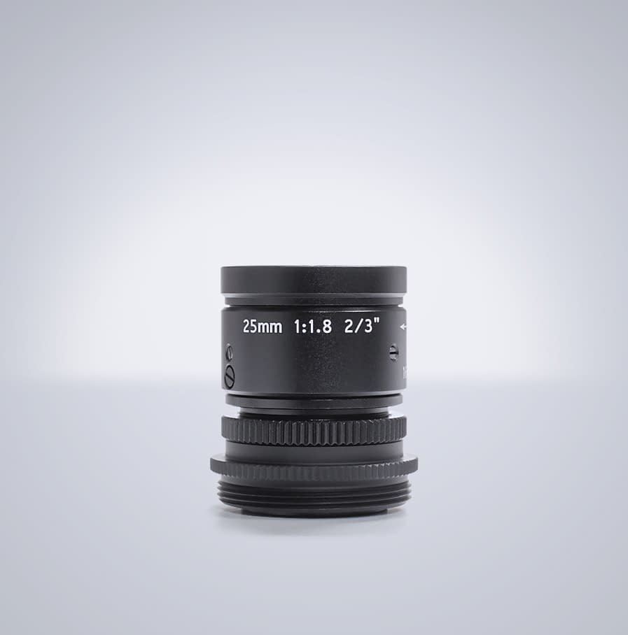 Universe 25mm compact c-mount lens